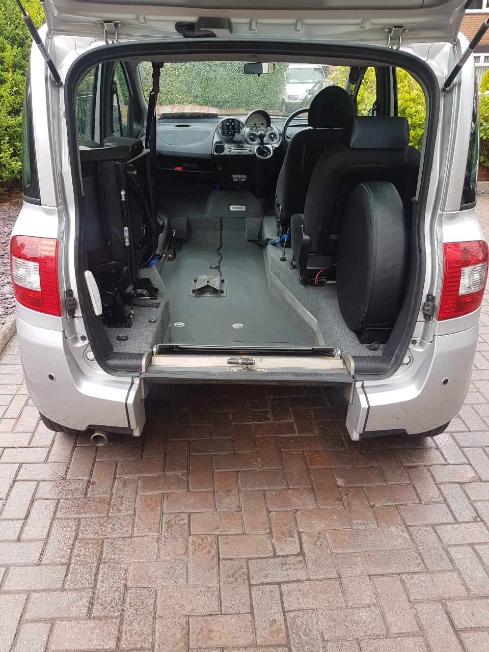 2011 Fiat Multipla Wheelchair upfront next to driver wheelchair vehicle Disabled